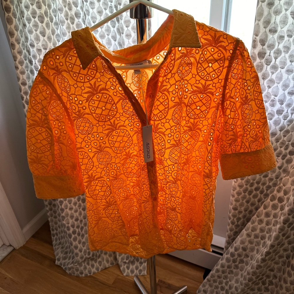 Chico’s: (New/tags on) Pineapple Eyelet Top size 2.5